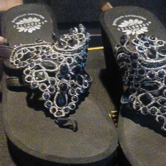 Yellow Box Black Sandals with Silver Accents - Picture 9 of 11